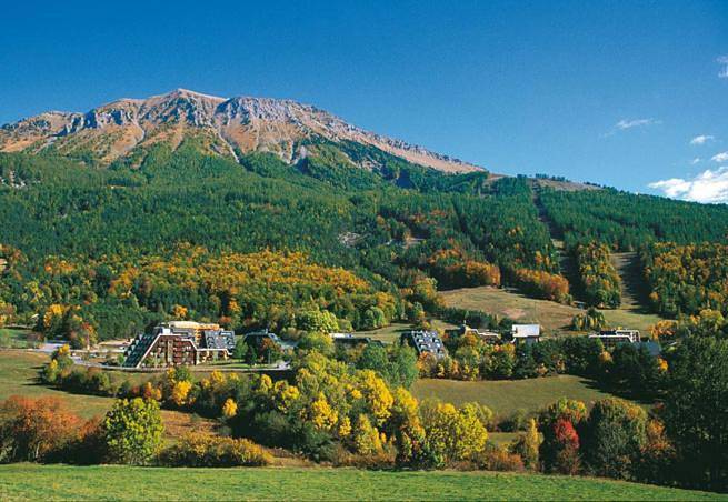 Gîte pour 6 personnes, avec vue et balcon dans Saint-Jean-Montclar - 4