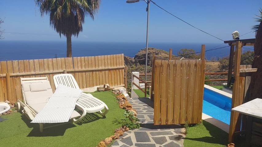 Casa de vacaciones para 3 personas, con Jacuzzi y Terraza además de Jardín y Piscina en Santa Cruz de Tenerife - 3