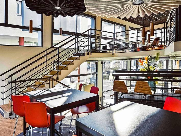 Hôtel pour 5 personnes, avec Balcon à Cran-Gevrier - 2