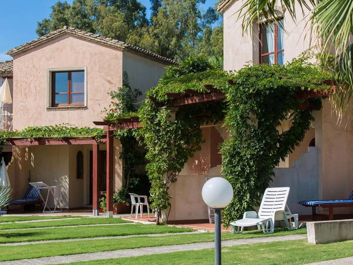Ferienwohnung für 2 Personen, mit Balkon und Terrasse sowie Pool in Pula (Italien)