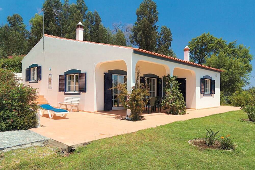 Schöne Villa, ideal für einen erholsamen Urlaub, mit Pool und Blick auf die Küste. in Monchique, Monchique gebirge
