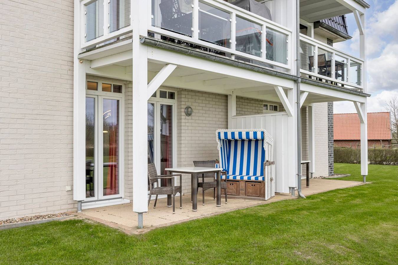 Ganze Wohnung, Strandnahe, familienfreundliche Ferienwohnung mit Sauna, Terrasse und Strandkorb in Wremen, Cuxland