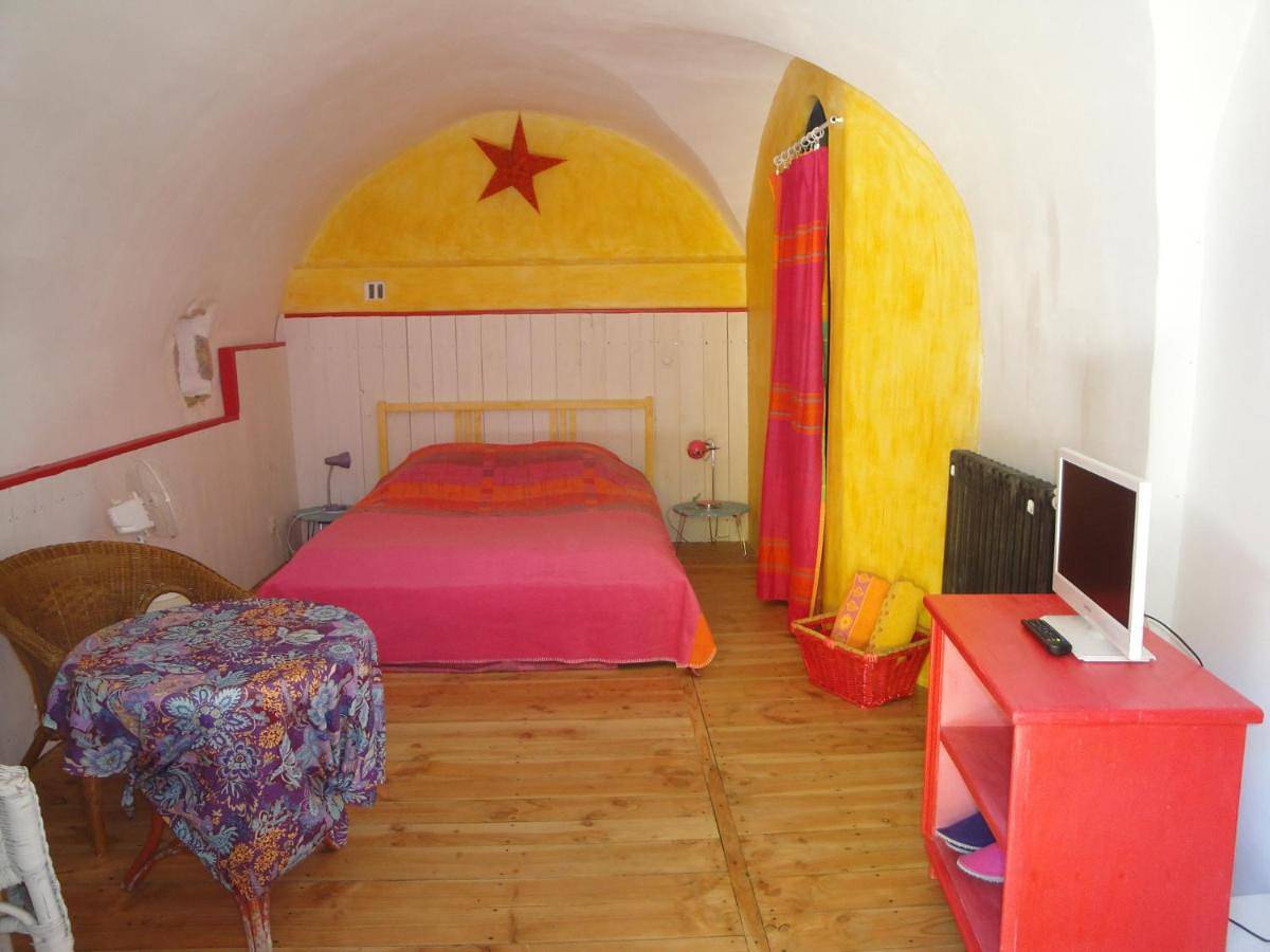 Family Room with Terrace in Salinelles, Côte méditerranéenne (France)