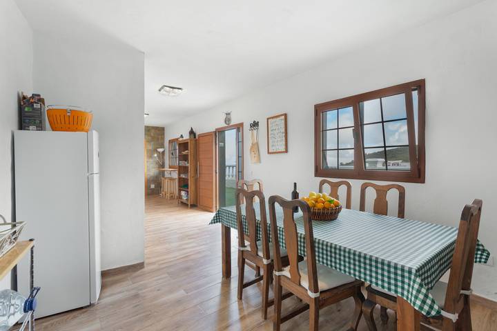 Location de vacances pour 6 personnes, avec balcon, adapté aux familles à Artenara