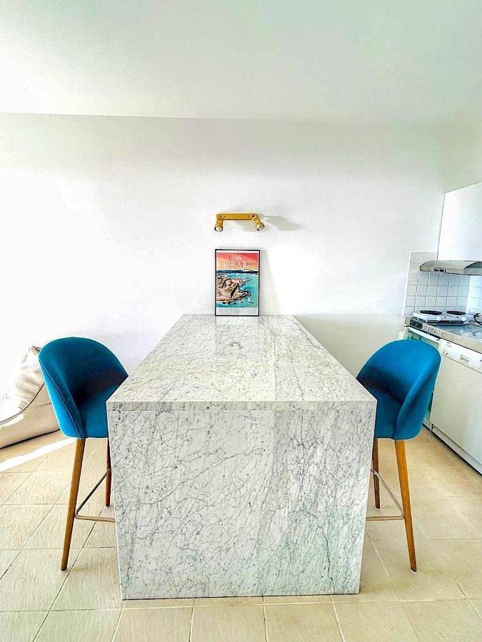 Gîte pour 2 personnes, avec vue et balcon dans Plage Marinella - 4