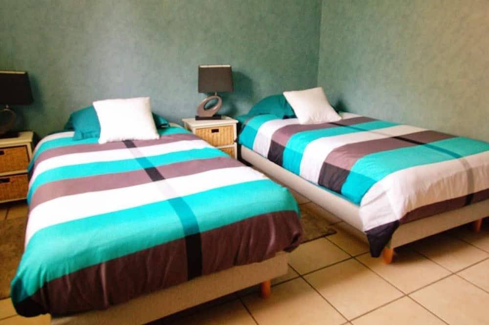 Gîte Confortable pour 4 Pers. avec Piscine et Terrasse in Merxheim, Région de Guebwiller