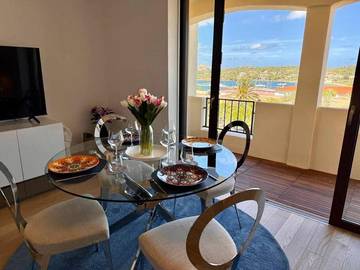 Gîte pour 4 personnes, avec vue et balcon dans Cala Bitta
