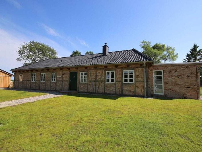 Ferienhaus für 8 Personen, mit Sauna und Garten sowie Terrasse in Rabenholz