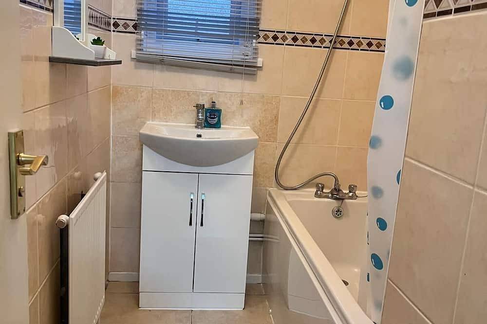 Hive stays close to Abbeywood free parking Wifi in Bexley, Londres