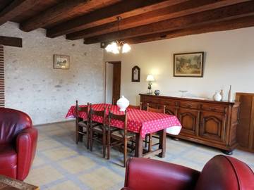 Gîte pour 6 Personnes dans La Celette, Saint-Amand-Montrond, Photo 2