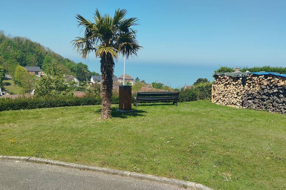 Ganze Wohnung, Gite Le Palmier, sea view beach 300 m in Berneval-le-Grand, Dieppe und Umgebung
