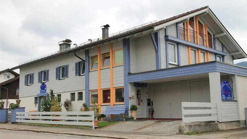 Hütte für 6 Personen, mit Terrasse am Forggensee