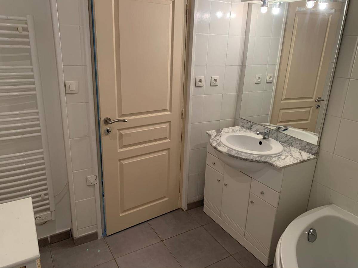 Appartement entier, Apartment in Saint-Genix-les-Villages, Région de Chambéry