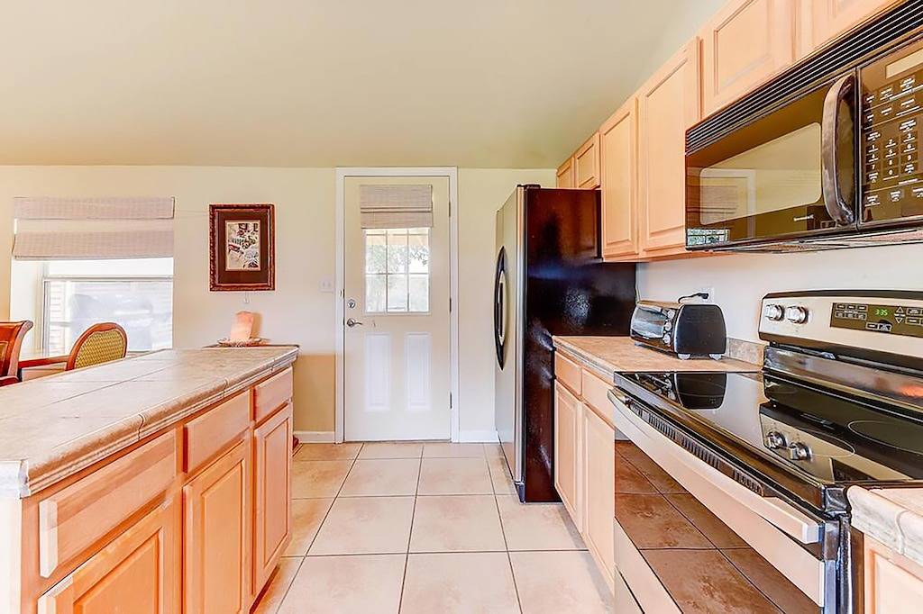 Anastasia Lodge-Family & Dog Friendly Beach Cottage in St. Augustine Beach, St. Augustine
