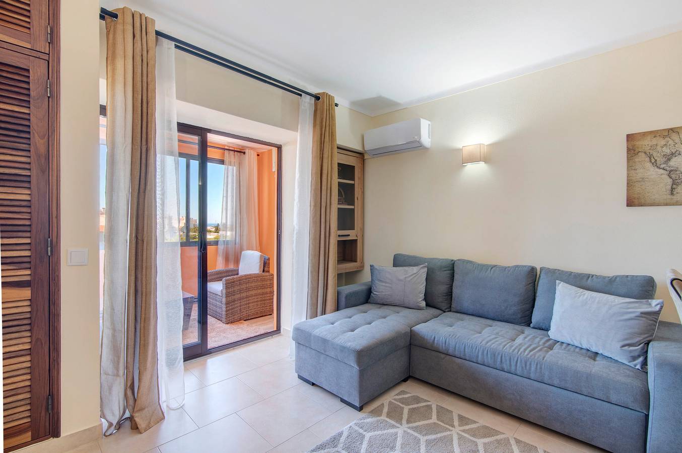 Appartement entier, Appartement 'Estadia Perfeita' avec Vue sur la Mer, Wi-Fi et Climatisation in Albufeira, District de Faro