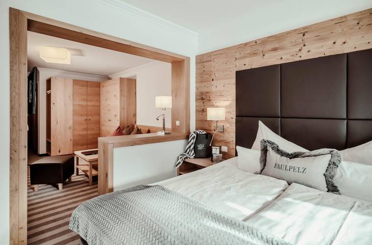 Hotel für 2 Personen, mit Balkon/Terrasse und Balkon sowie Terrasse und Pool in Eben am Achensee