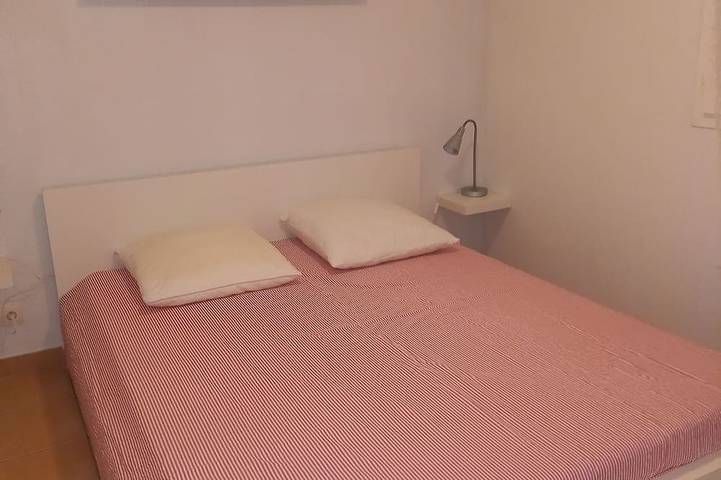 Gîte pour 4 personnes, avec piscine dans Carro - 2