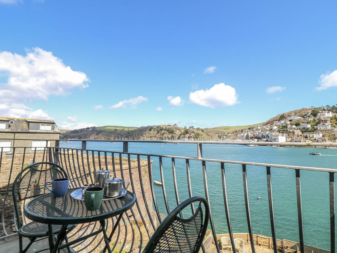 Entire apartment, Harbourside in Dartmouth, Devon