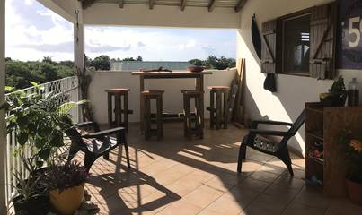 Gîte pour 4 personnes, avec jardin à Grand-Bourg