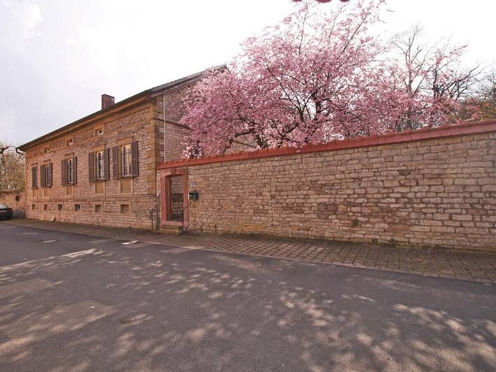 Ferienhaus für 10 Personen, mit Terrasse und Garten sowie Pool in Franken - 2
