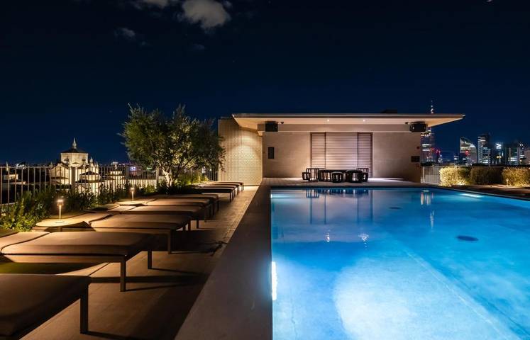 Hotel per 2 persone, con Terrazza e Giardino nonché Piscina e Sauna a Milano