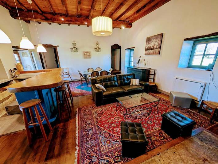 Gîte pour 8 personnes, avec piscine et jardin à Champagnac-la-Rivière - 4