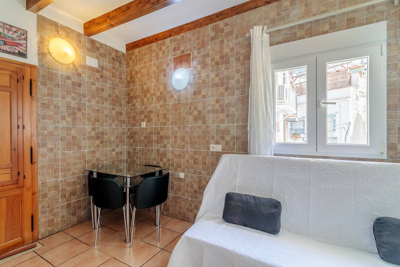 Ganze Wohnung, Ferienwohnung 'La Torre' mit Wi-Fi und Klimaanlage in El Barrio, Alicante