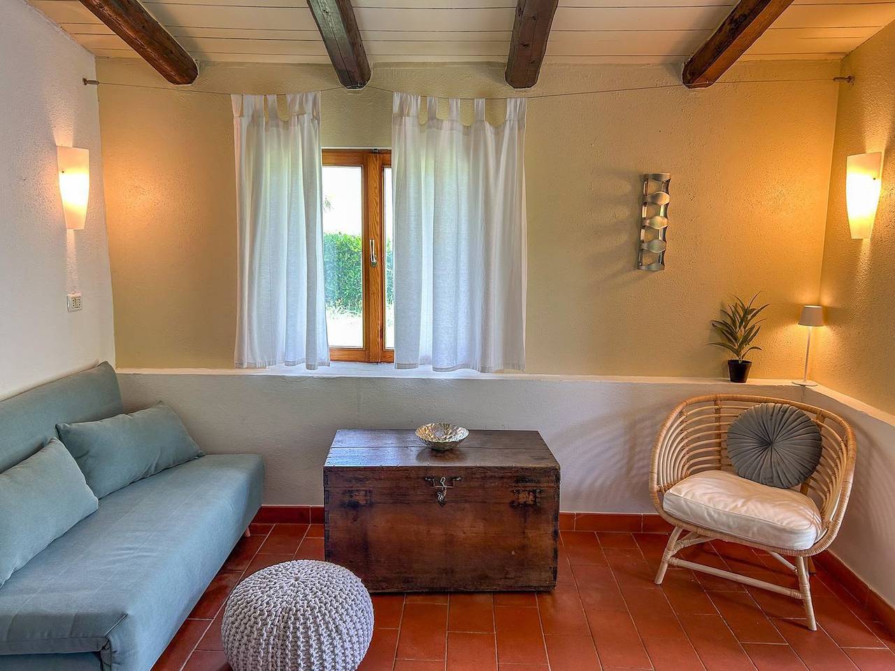 Bassotta Strand-Ferienhaus mit Garten in La Punta (Sorico), Gemeinde Sorico