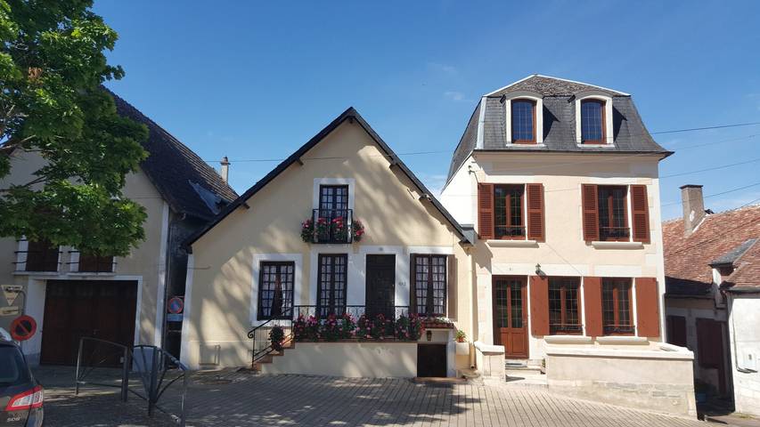Gîte pour 10 personnes, avec terrasse
