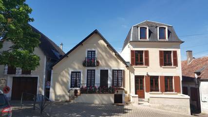 Gîte pour 10 personnes, avec terrasse à Pouilly-sur-Loire