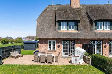 Ferienhaus für 4 Personen, mit Terrasse und Garten sowie Sauna, mit Haustier in Borgsum
