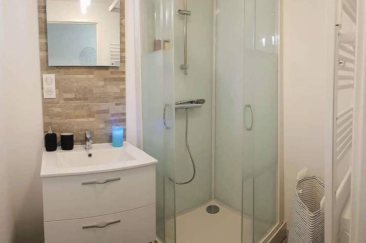 Apartamento entero, ★ Cocoon ★ City centre ★ Easy Parking ★ WIFI ★ in Le Puy-en-Velay, Alto Loira