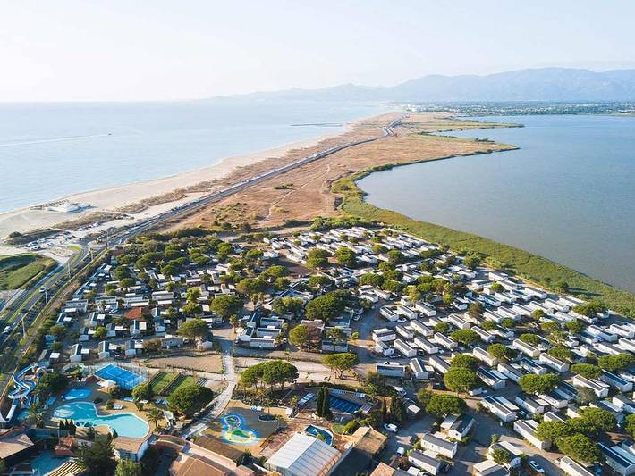 Camping pour 8 personnes, avec Balcon/Terrasse à Canet-en-Roussillon