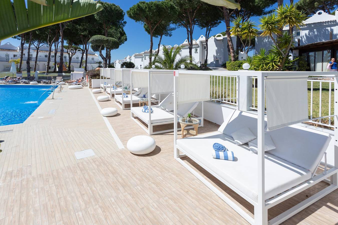 Stylish townhouse - great resort facilities in Hacienda Las Chapas, Marbella
