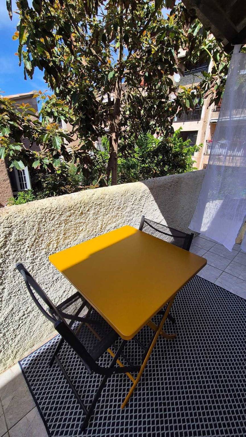Estudio entero, Studio with sea view in Tiuccia, Calcatoggio