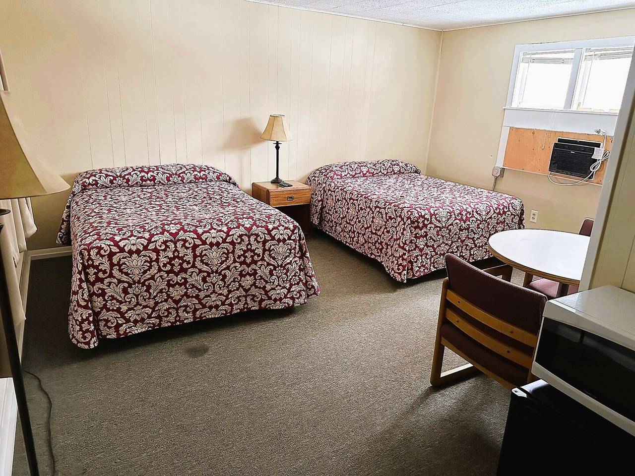 Apartamento entero, 2 camas dobles_ Hoteles del amor Timberline in Ironwood (Míchigan), Condado de Gogebic