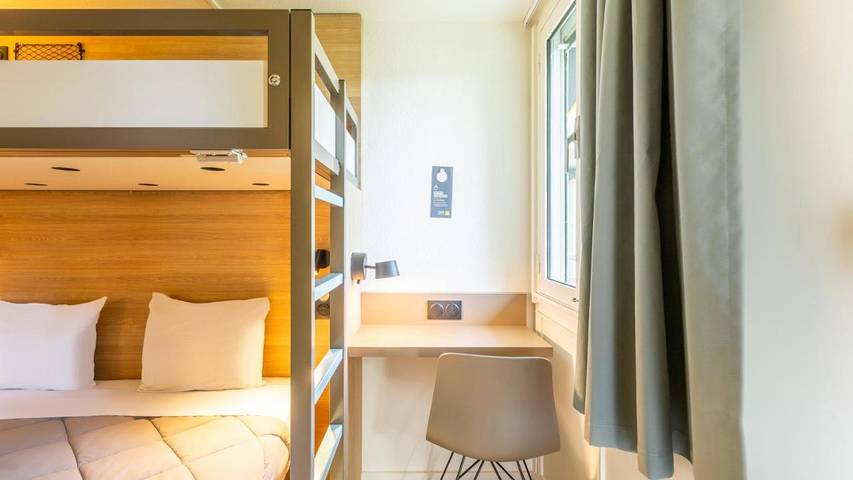 Hôtel pour 3 personnes, animaux acceptés à Saint-Cyr-l'École - 3