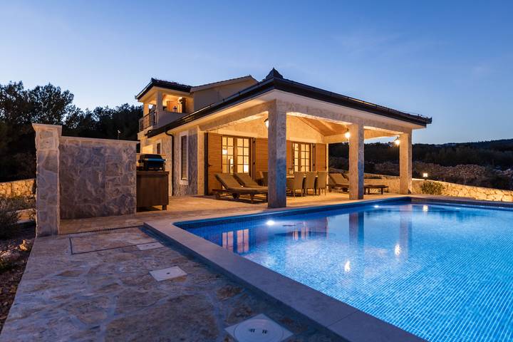 Villa pour 8 personnes, avec jardin et piscine à Marina - 4