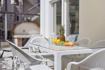 Maison d’hôte pour 4 personnes, avec jardin, adapté aux familles dans Tivat