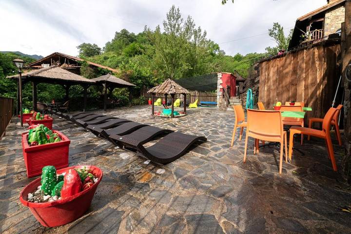 Casa rural para 6 personas, con sauna y piscina además de jardín y jacuzzi, Se admiten mascotas en Cantabria - 3