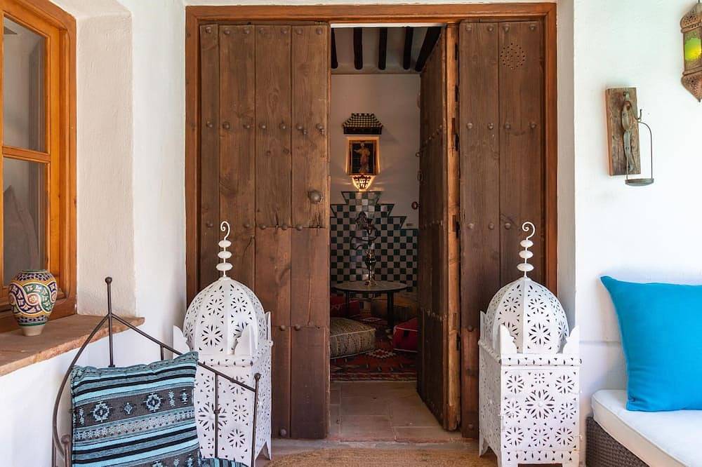 Molino de aceite reconvertido con piscina privada in Melegís, El Valle