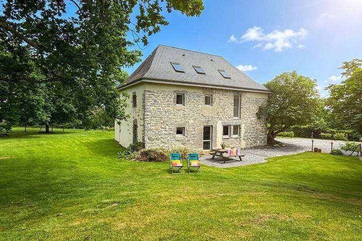 Location de vacances pour 5 personnes, avec Jardin à Lys (homonymie)