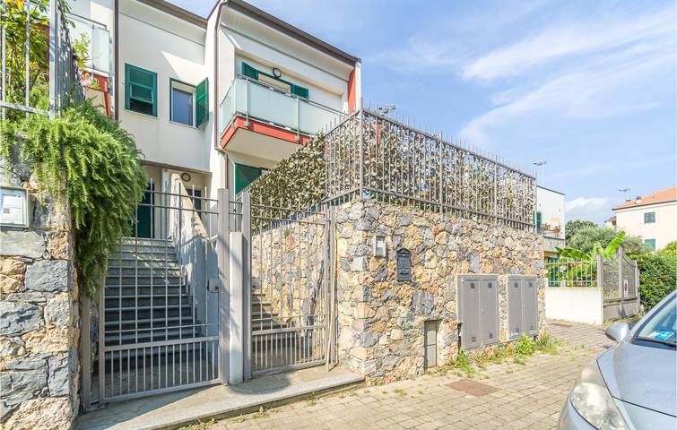 Casa vacanza per 5 persone, con Terrazza a Vado Ligure