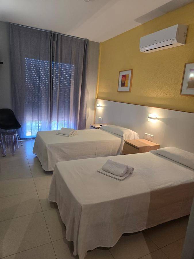 Hôtel pour 2 personnes, avec jardin ainsi que vue et piscine dans Segur de Calafell - 2