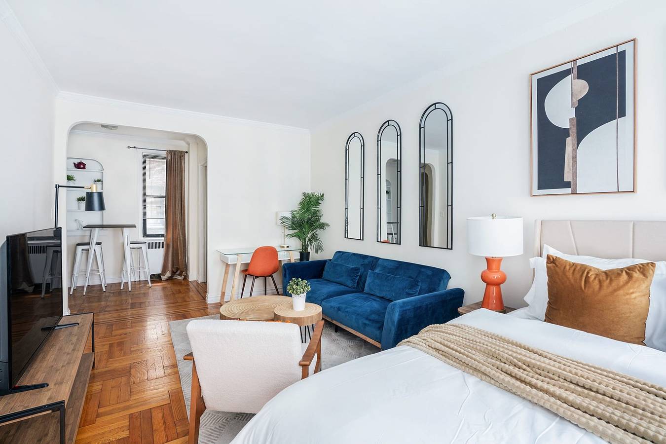 Entire studio, 105-2C Xl Studio Prime location Newly designed in Manhattan, New York City