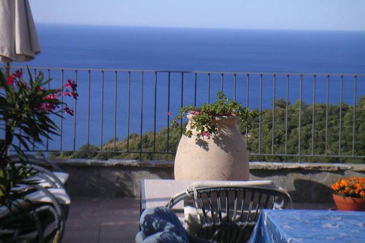 Villa für 4 Personen, mit Pool und Terrasse sowie Garten - 1