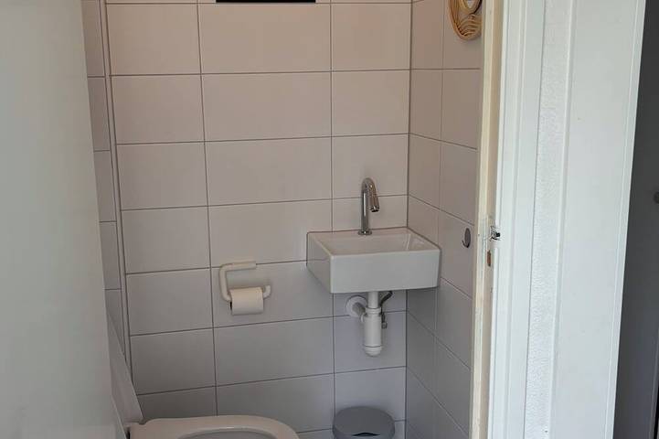 Vakantiebungalow Zeeland naast camping Scheldeoord Baarland 6 personen in Nederlandse Noordzeekust