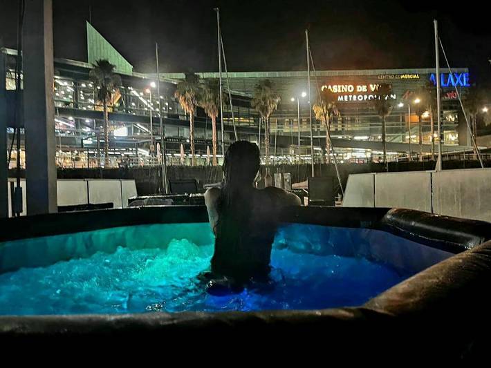 Boot für 5 Personen, mit Pool und Garten sowie Whirlpool - 1