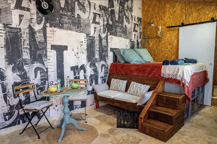 Apartamento entero, L'Escapade du Pont Flavien Studio in Saint-Chamas, Costa mediterránea (Francia)