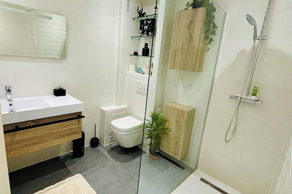 Appartement entier, Logis de Standing Idéalement Situé, Proche du Centre-Ville et de la Gare in Mulhouse, Région de Mulhouse